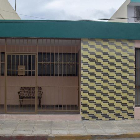 メリダ Casa 3 Torres En El Barrio Santiago, Centro.ヴィラ エクステリア 写真